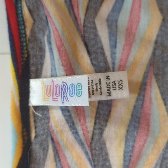 Women's Lularoe short sleeve blouse - Picture 2 of 4